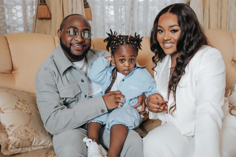 This family photo of Davido, Chima, and Ifeanyi is flawless.