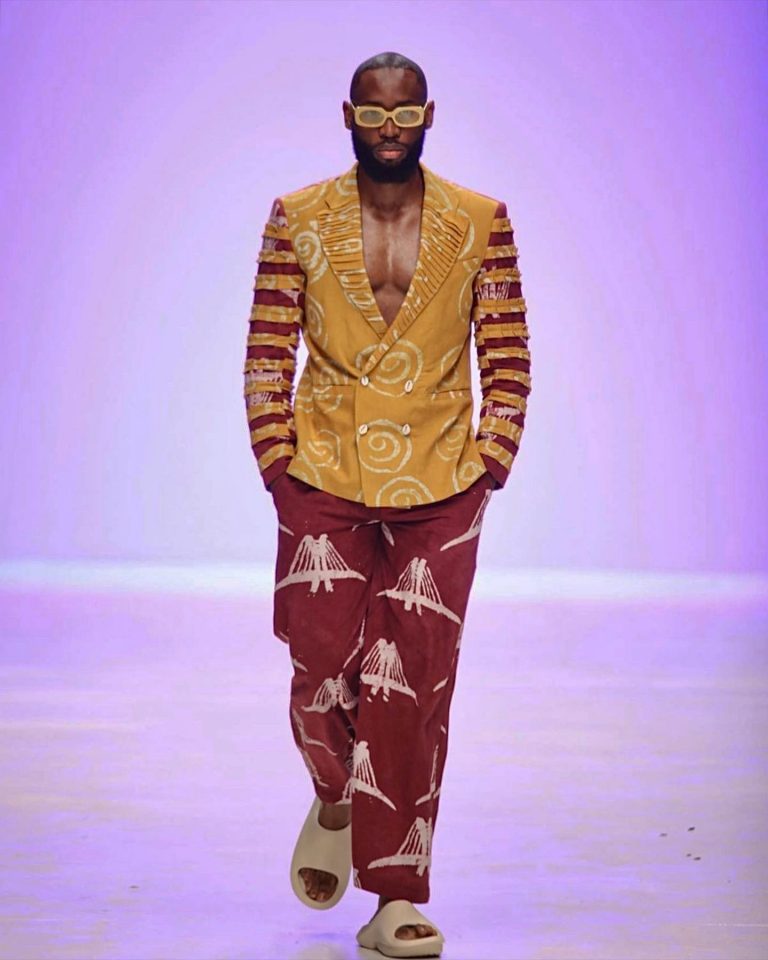 With a satisfying statement from the audience, Emmanuel umoh till kills the runway.