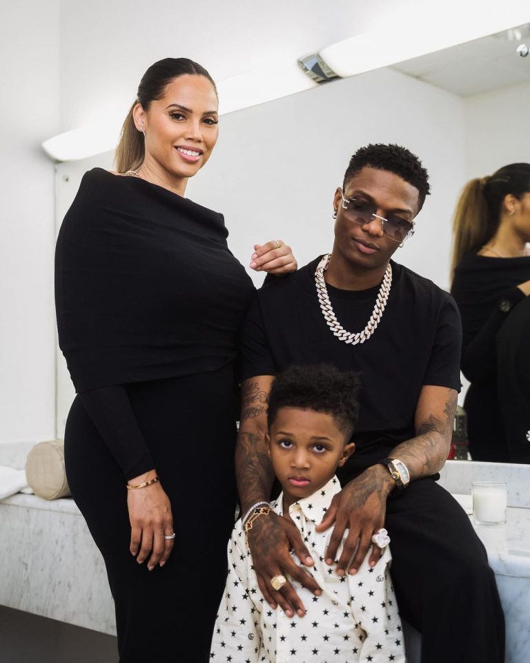 Fans were pleased to see a fresh family photo posted by Wizkid and Jada on social media.