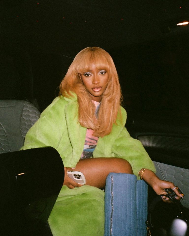 Singer Ayra Starr has become the first Nigerian female artist to reach 100 million streams on Spotify.