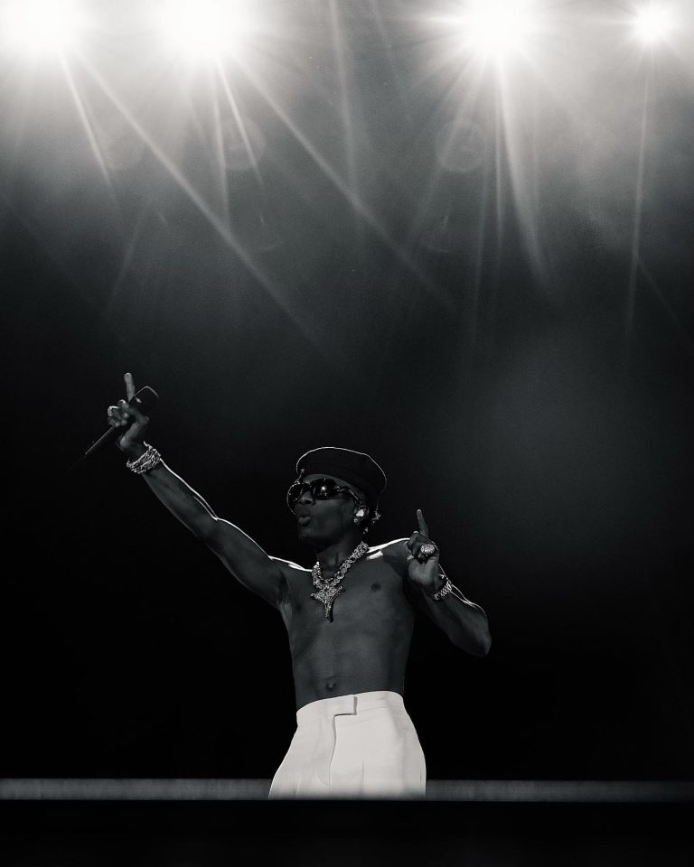 Unstoppable Majesty: Wizkid’s Tottenham Stadium Spectacle and Brits Award Conquest in a Historic Dual Victory