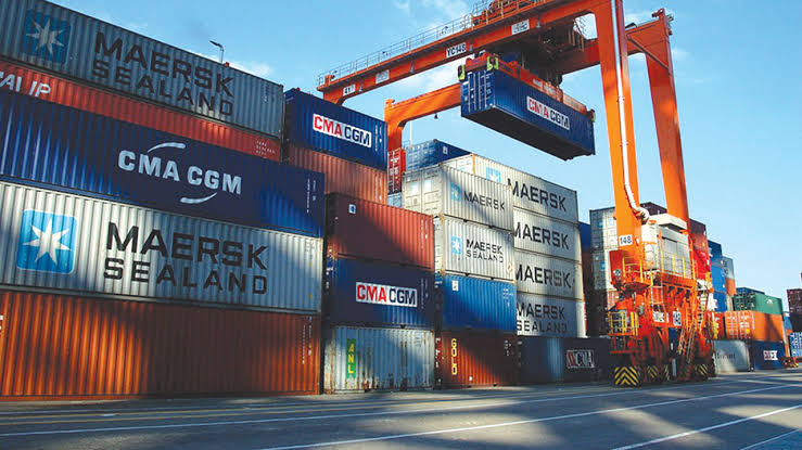 “Customs and Agents in Dispute Regarding Vehicle Clearance System”