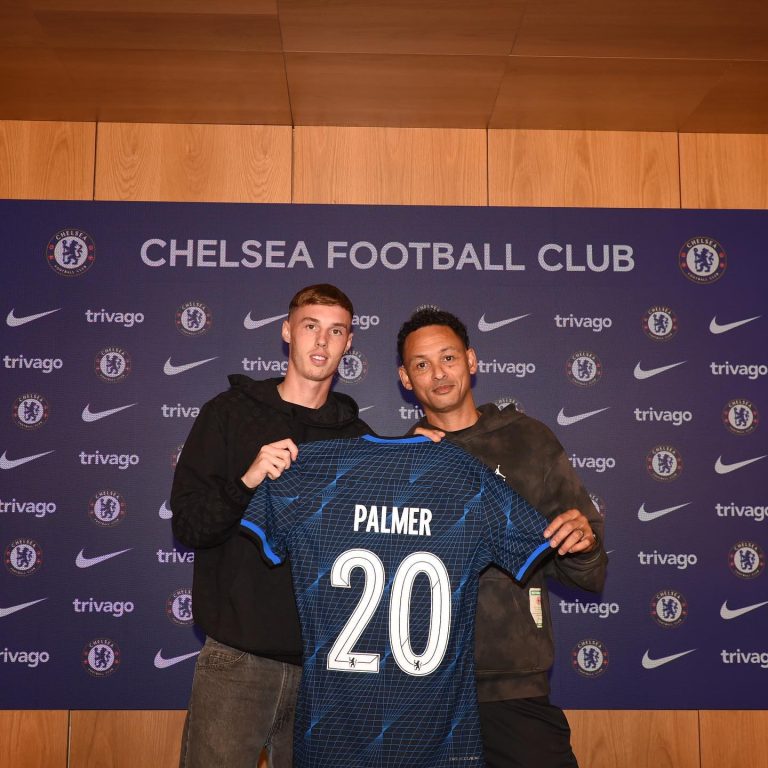 “Chelsea secures the signing of Palmer from Manchester City.”