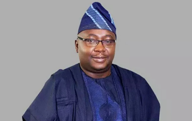 The Power Minister, Adelabu, switches allegiance from the Accord Party and reverts to the APC