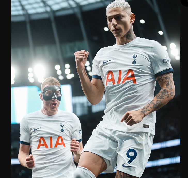 English Premier League: Richarlison and Son find the net as Tottenham Hotspur secure a 2-1 victory over Everton