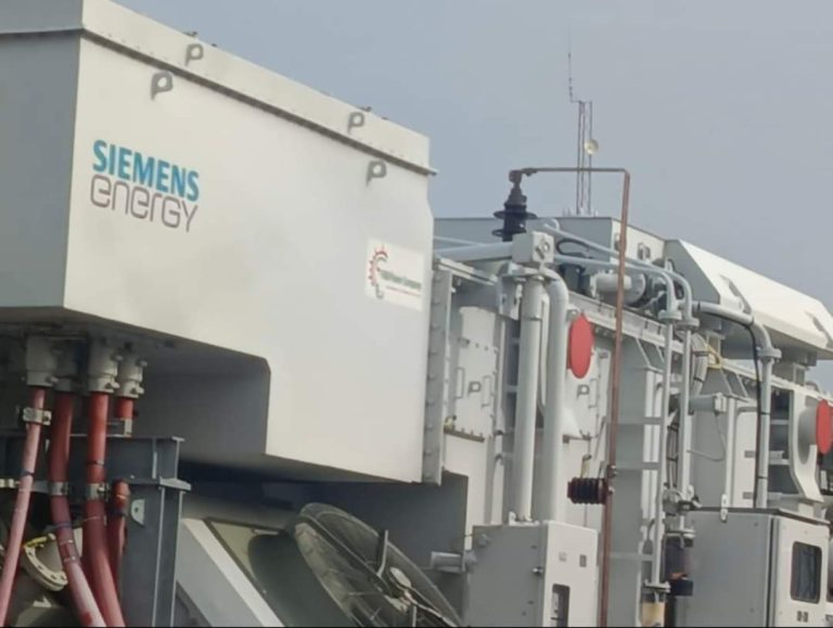 POWER MINISTER INAUGURATES SIEMENS MOBILE SUBSTATIONS IN LAGOS & KEBBI