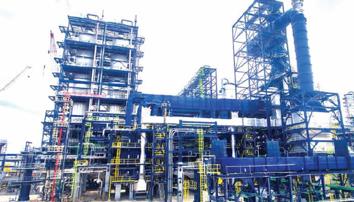 Dangote Refinery ships first 79.4 Million litres of Petrol by sea to domestic market — Report 