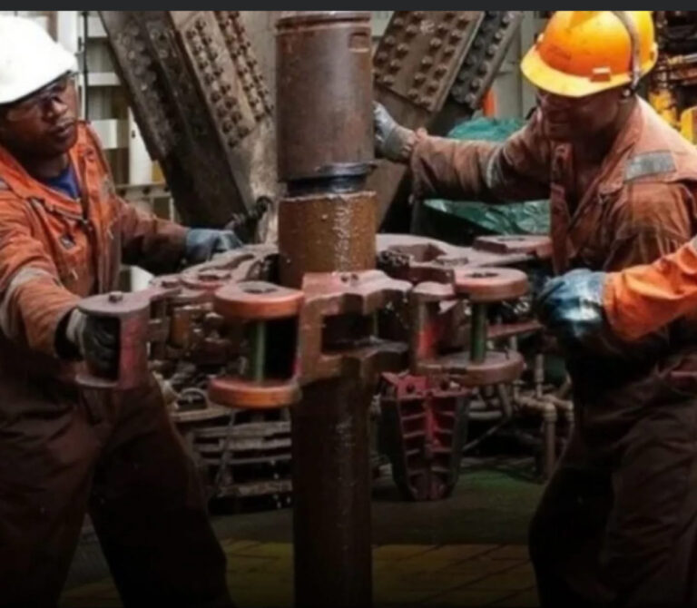 Nigeria’s Oil Output Falls to 1.58 Million Barrels Per Day in September