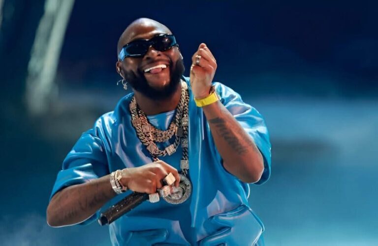 Davido Sets the Pace with ‘5ive Alive’ Nigerian Tour
