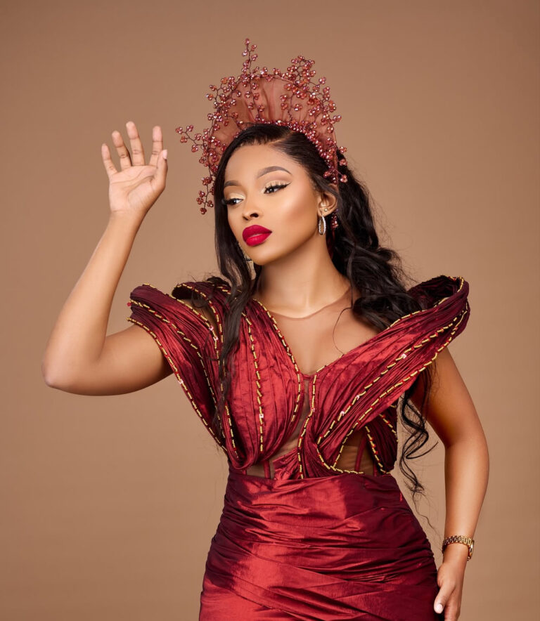 Aziza Hashim Wins The Future Awards Africa Prize for On-Air Personality 2025