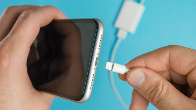 5 Hidden Tricks Your iPhone’s Charging Port Can Do Beyond Charging
