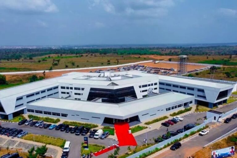 Dr Folorunso Alakija Donates 250-Bed Medical Research and Training Hospital to Osun State University